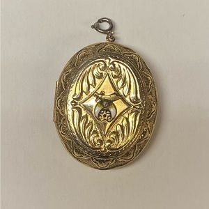 Vintage Masonic Shriner locket.